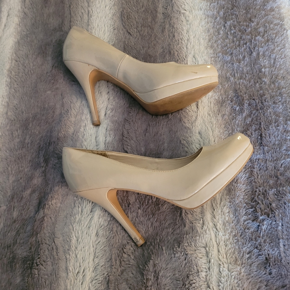 Call It Spring nude heels size 9 - Picture 4 of 8